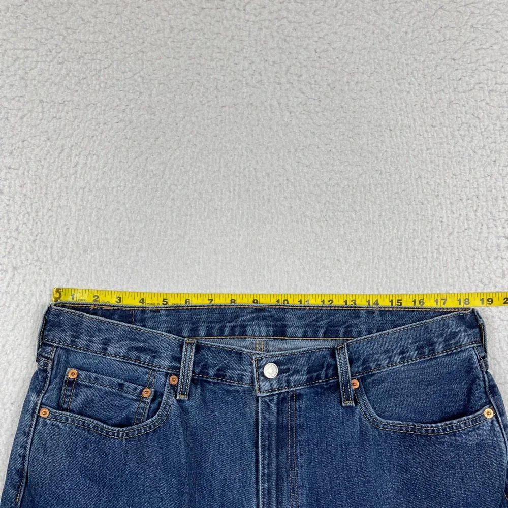 Levis 550 Relaxed Fit Jeans Mens 38x34 Blue Tapered Leg Denim 00550-4886 Classic